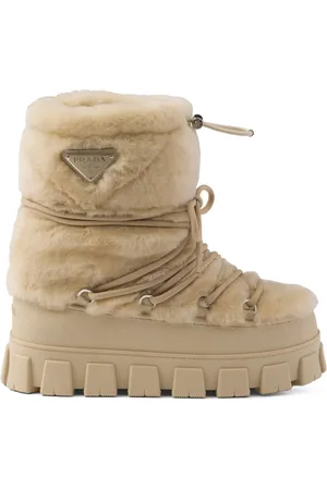 Prada Après Skistiefel aus Shearling