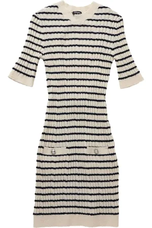 CHANEL 2023 gestreiftes Strickkleid