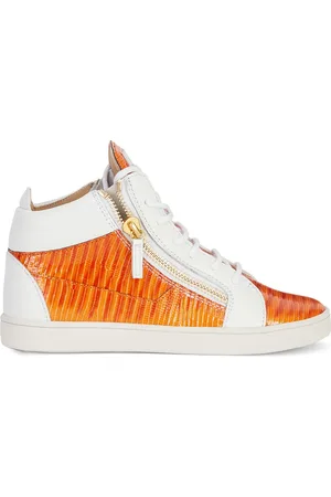 Giuseppe Zanotti Kriss
