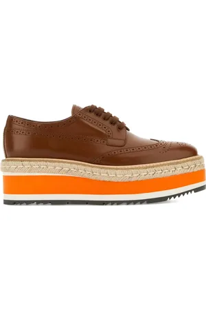 Prada Schnürschuhe aus Leder