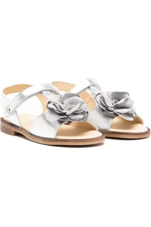 Andanines Sandalen mit Blumenapplikation