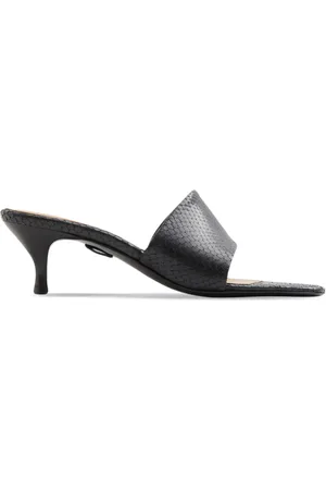 Filippa K Strappy Sandalen mit Schlangenleder-Optik 60mm