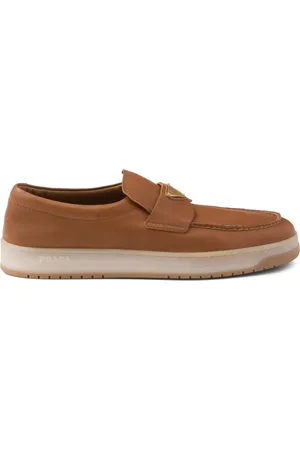 Prada Loafer mit Logo-Schild