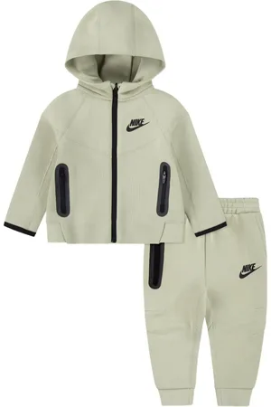 Nike Jogginganzug mit Logo-Print