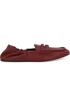 Miu Miu Loafer aus Leder