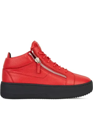 Giuseppe Zanotti Kriss