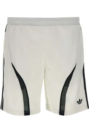 adidas Shorts mit Logo-Stickerei