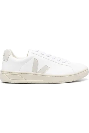 Veja Sneakers mit Schnürung