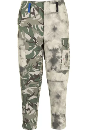 Ports V Tapered-Hose mit Batik-Print