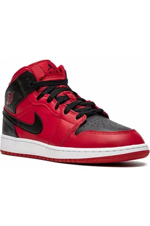 Jordan Air Jordan 1 Mid Sneakers