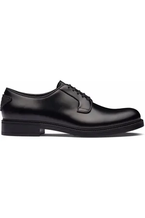 Prada Schnürschuhe aus gebürstetem Leder