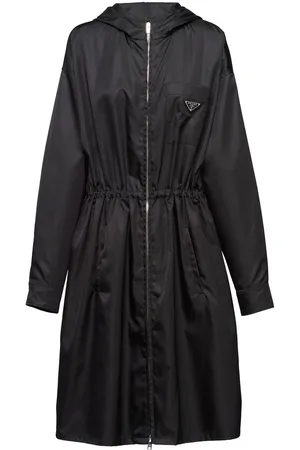 Prada Regenmantel aus Re-Nylon