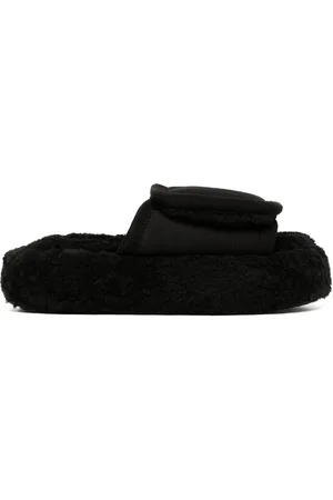 Natasha Zinko Slipper aus Shearling