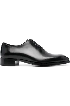 Tom Ford Schnürschuhe mit mandelförmiger Kappe
