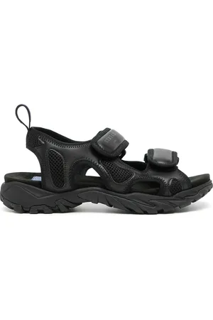 Alexander McQueen Striae Sandalen mit Klettverschluss