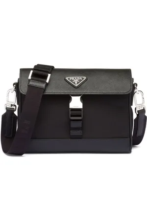 Prada Schultertasche aus Re-Nylon