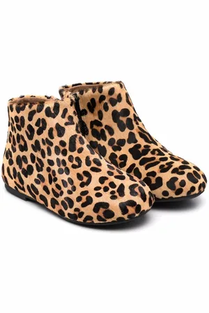 AGE OF INNOCENCE Chiara Stiefel mit Leoparden-Print