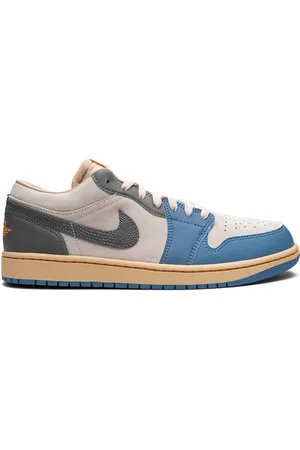 Jordan Air 1 Low SE Sneakers