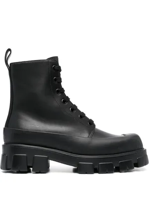 Prada Bikerstiefel mit eckiger Kappe
