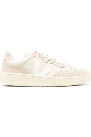 Veja Sneakers mit Wildledereinsätzen