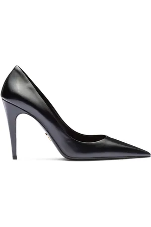 Prada Pumps mit spitzer Kappe 100mm