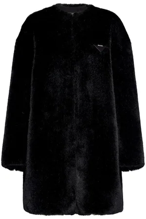 Prada Aspen Mantel