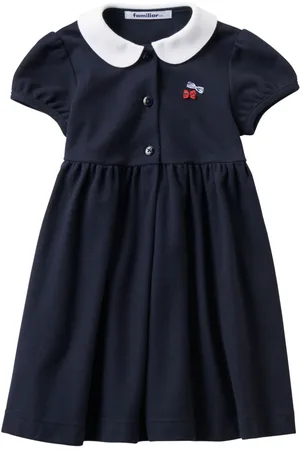 Familiar Pikee-Kleid mit Schleifenapplikation