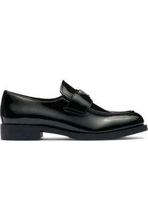 Prada Loafer mit Triangel-Logo