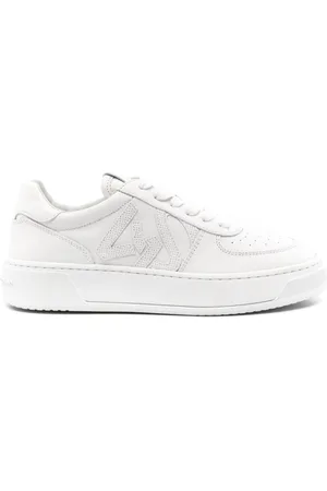 Stuart Weitzman Sneakers mit Courtside Monogramm