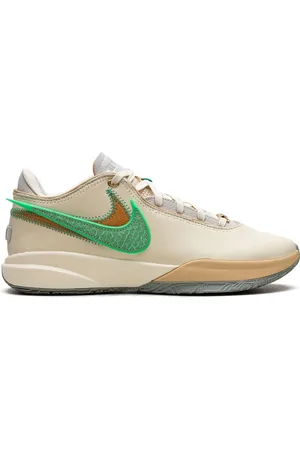 Nike LeBron 20 FAMU x APB - Coconut Milch Sneakers