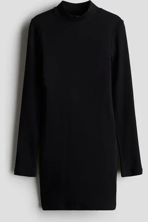 H&M Geripptes Kleid mit Turtleneck