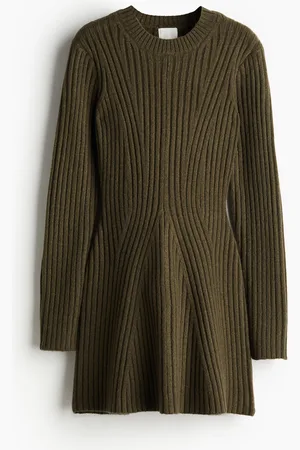 H&M Geripptes Strickkleid