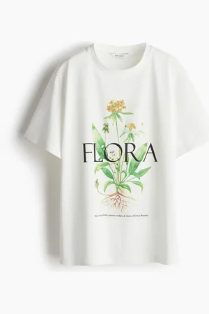 H&M T-Shirt mit Perlenverzierung