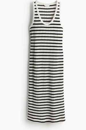H&M Geripptes Strickkleid