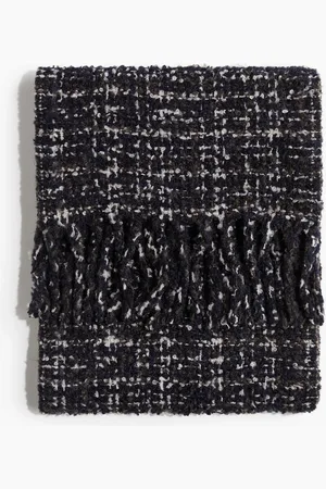 H&M Schal aus Boucléstrick