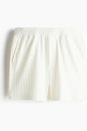 H&M Shorts in Regular Fit