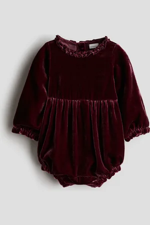 H&M Samtstrampler aus Seidenmischung