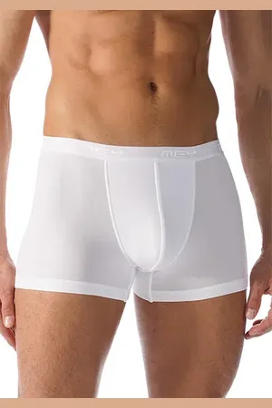 Mey Trunk, Modal