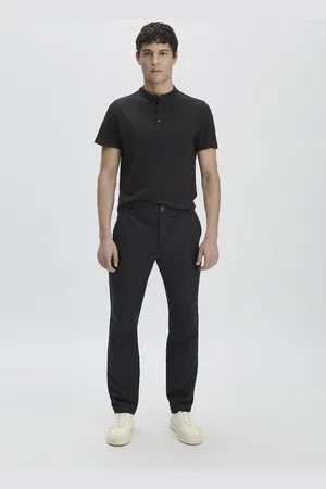 hessnatur Herren Hose ENEA Regular aus Bio-Baumwolle mit Leinen - schwarz Grösse31/32