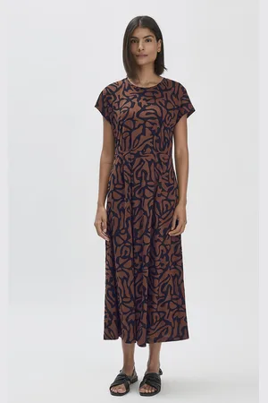 hessnatur Damen Print Jersey Kleid Midi Relaxed aus Bio-Baumwolle - braun Grösse34