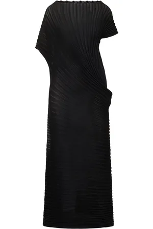 Issey Miyake Plissiertes, Langes Kleid