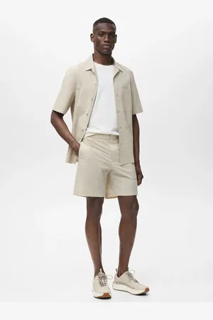 MANGO Wasserabweisende Bermudashorts aus COOLMAX - Herren - 46