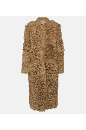 Totême Mantel aus Shearling mit Leder
