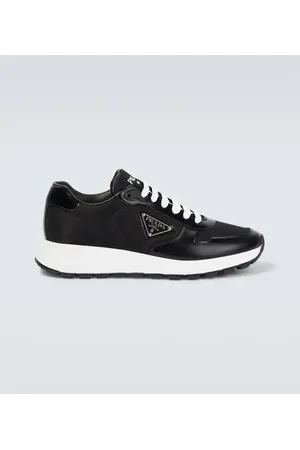 Prada Sneakers aus Re-Nylon und Leder