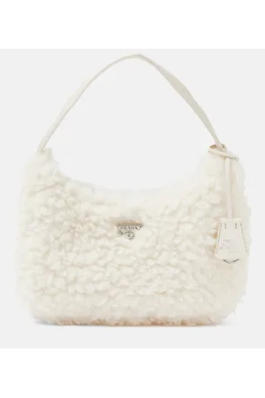 Prada Schultertasche Re-Edition 2000 Mini aus Shearling