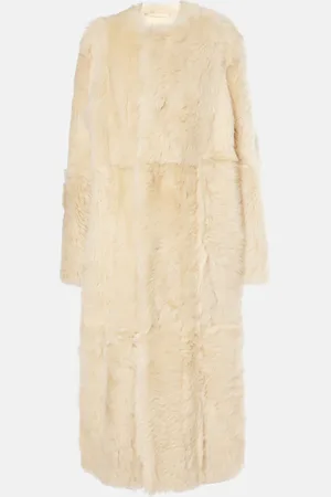 Totême Mantel aus Shearling