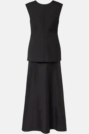Rohe Róhe Robe aus einem Wollgemisch