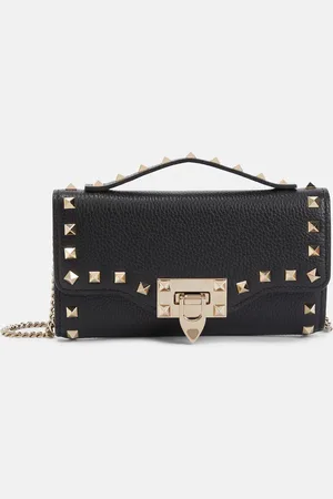 VALENTINO GARAVANI Portemonnaie mit Kettenriemen Rockstud Small aus Leder