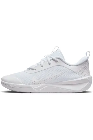 Nike Omni Multi-CourtHallenschuh für ältere Kinder