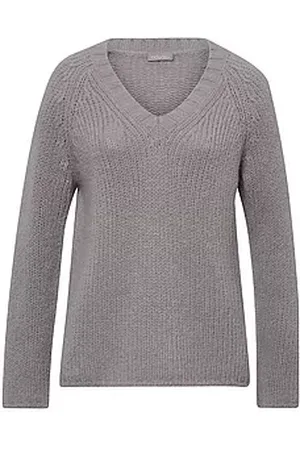 include V-Pullover